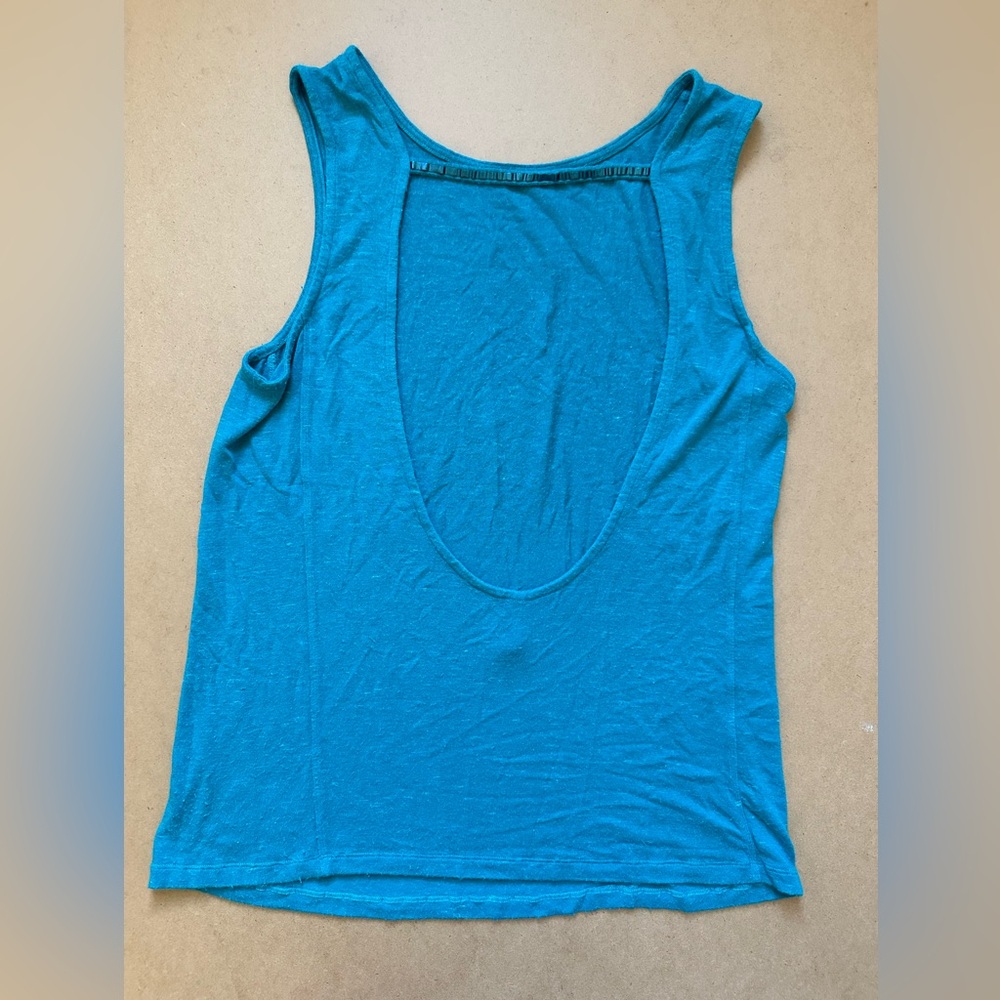Saucony - open back workout / athletic / running tank